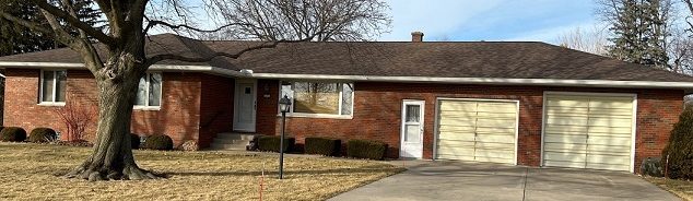Live & Online Real Estate Auction – Galesburg, IL Residence